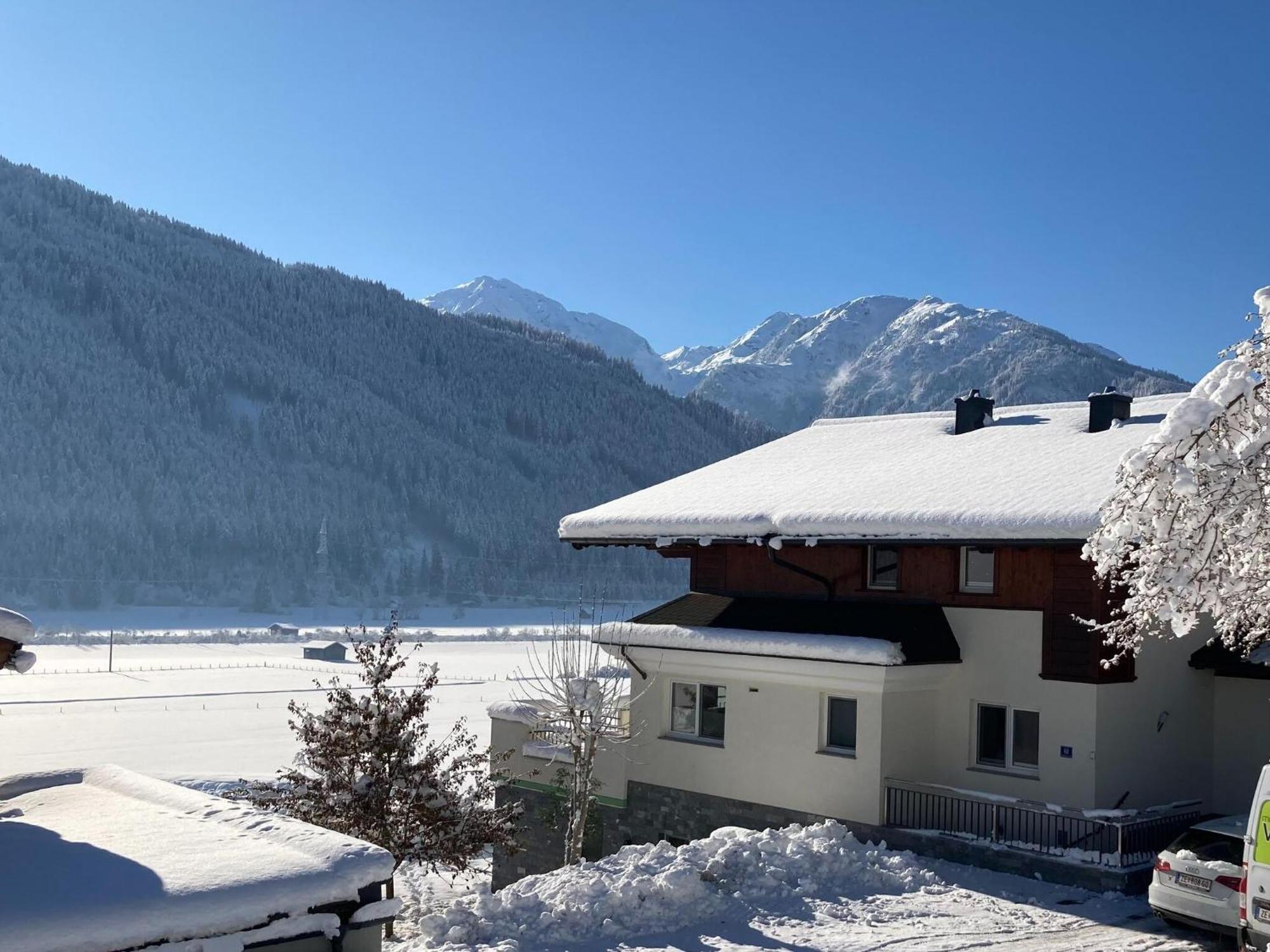 Holiday Apartment In Pinzgau With A Large Terrace Mittersill Bagian luar foto